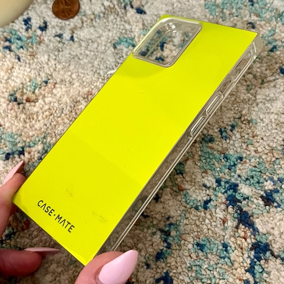 Case-Mate 🎾 NEW Blox Neon Yellow Green Square IPhone 13 Case - Picture 9 of 9